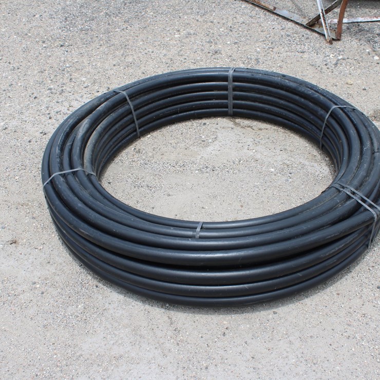 #1039 • 275 Ft 1 1/2" Black Poly Pipe