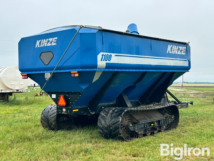 2013-kinze-1100-image-5