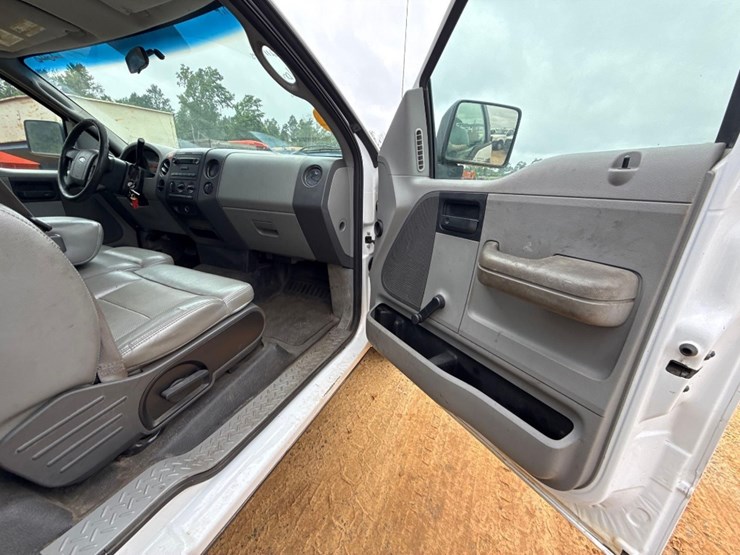 2007-ford-f150-xl-image-7