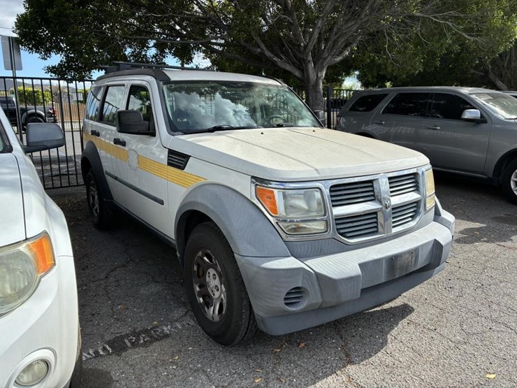 2008-dodge-nitro-image-2