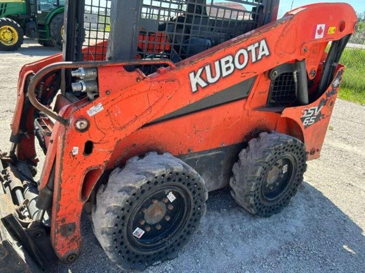 2018-kubota-ssv65-image-47