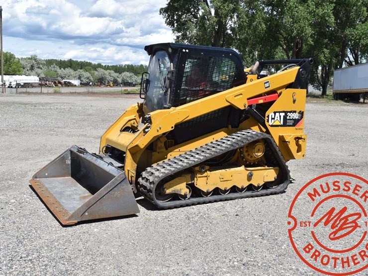 2016-caterpillar-d2-image-2