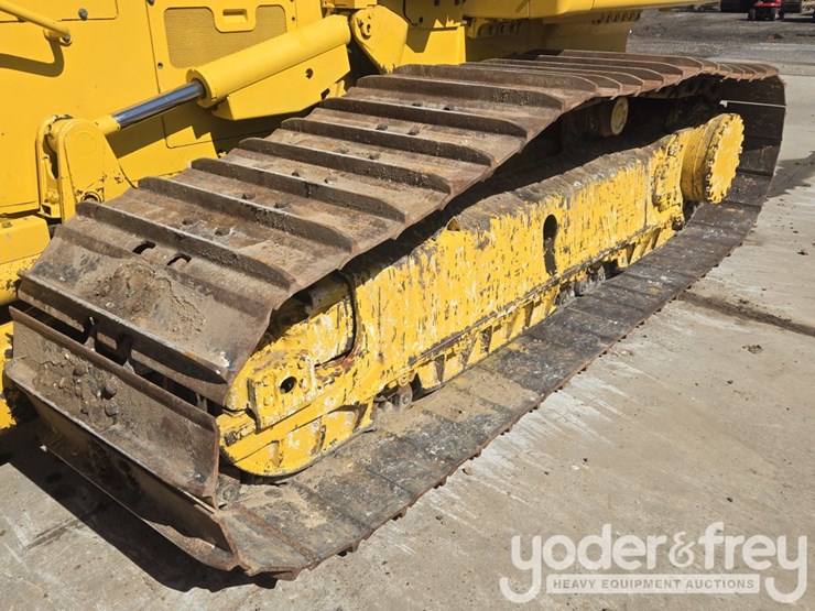 2022-komatsu-d61px-24-image-10