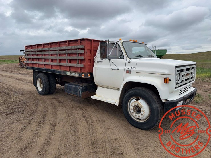 1982-gmc-7000-image-1