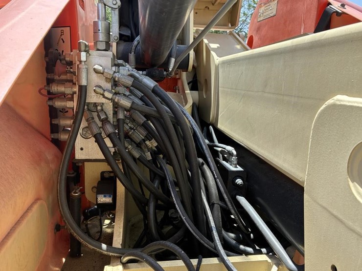 2011-jlg-e400ajpn-image-27