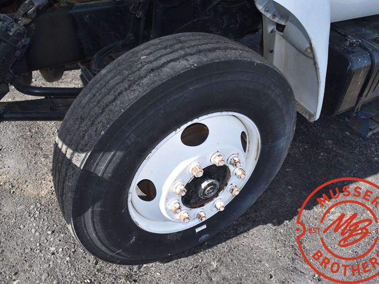 2002-ford-f750-image-21