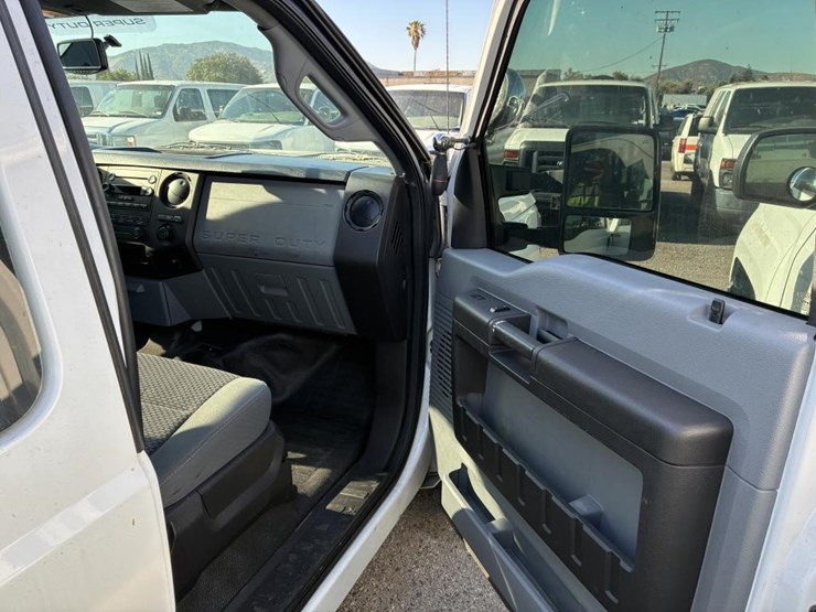 2015-ford-f250-image-10