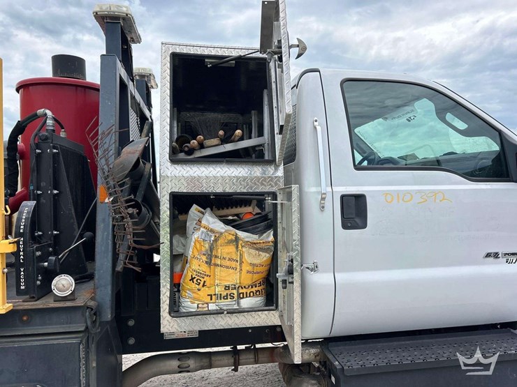 2019-ford-f750-image-40