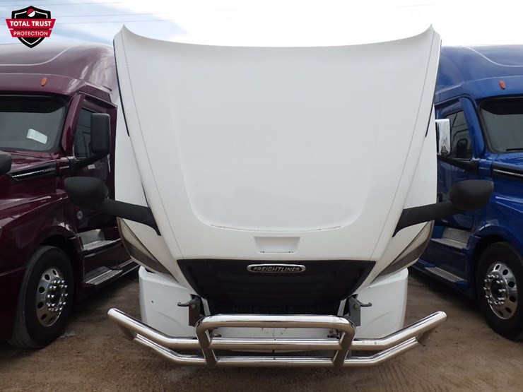 2022-freightliner-cascadia-126-image-28