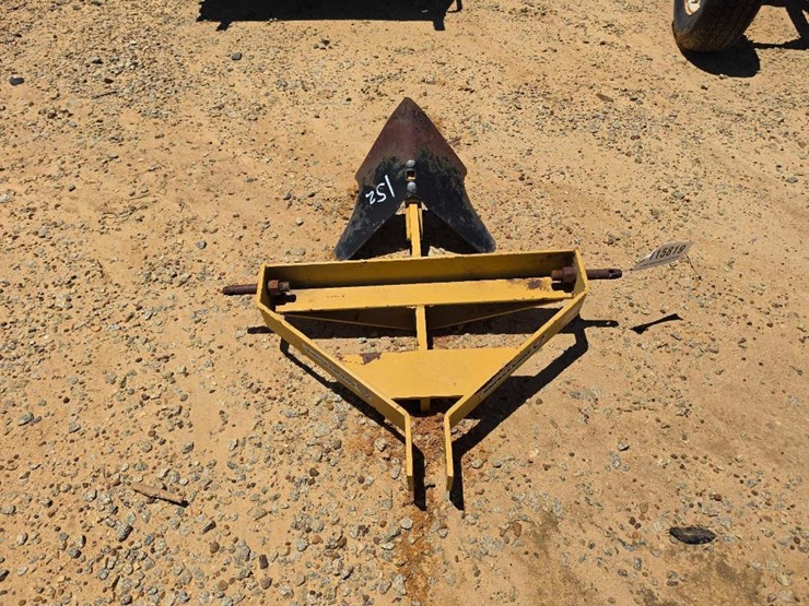 152---county-line-1-row-plow-image-2