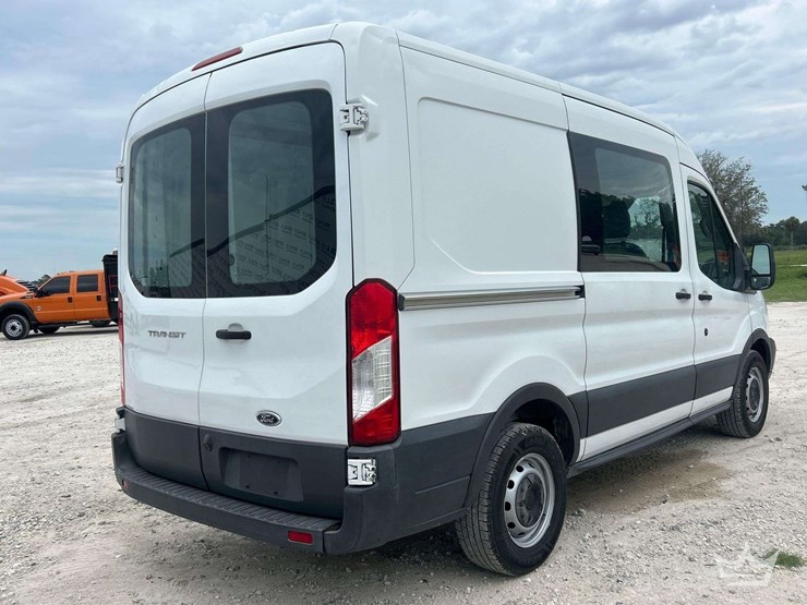 2016-ford-transit-image-3