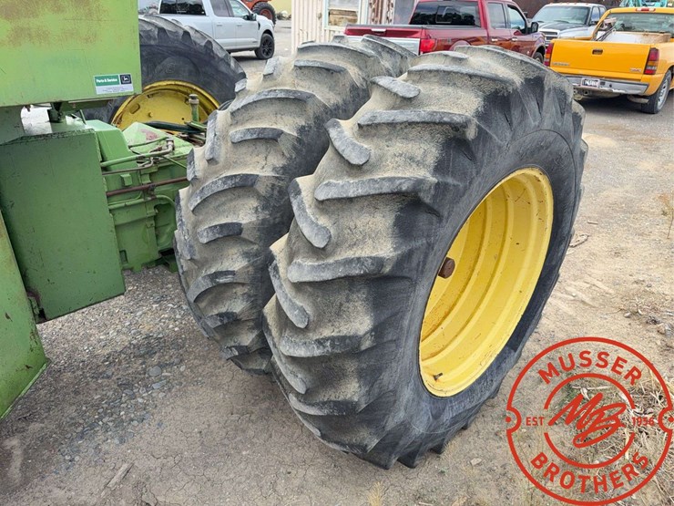 1971-john-deere-7020-image-13