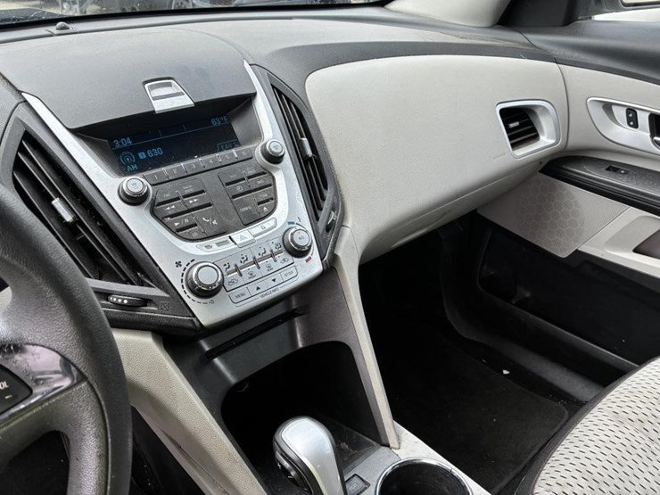 2014-chevrolet-equinox-image-18