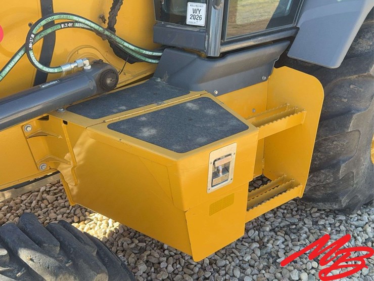 2023-deere-310sl-image-28