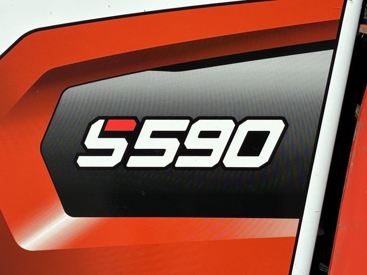 2023-bobcat-s590-image-24
