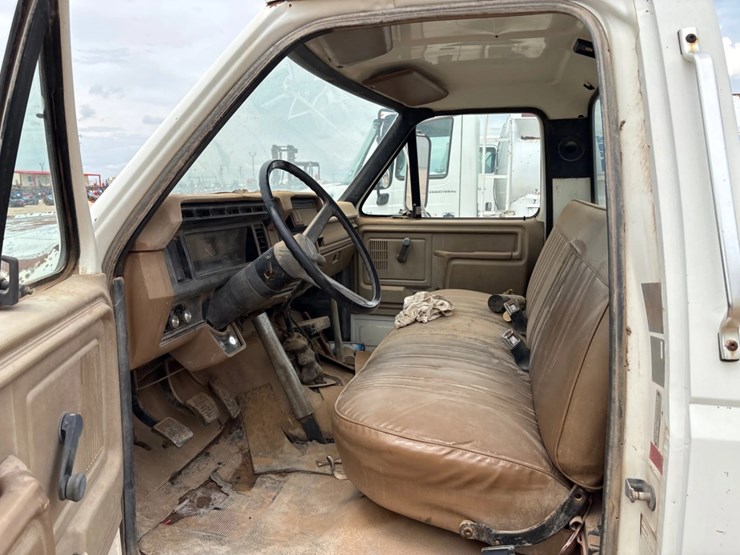 1989-ford-f600-image-6