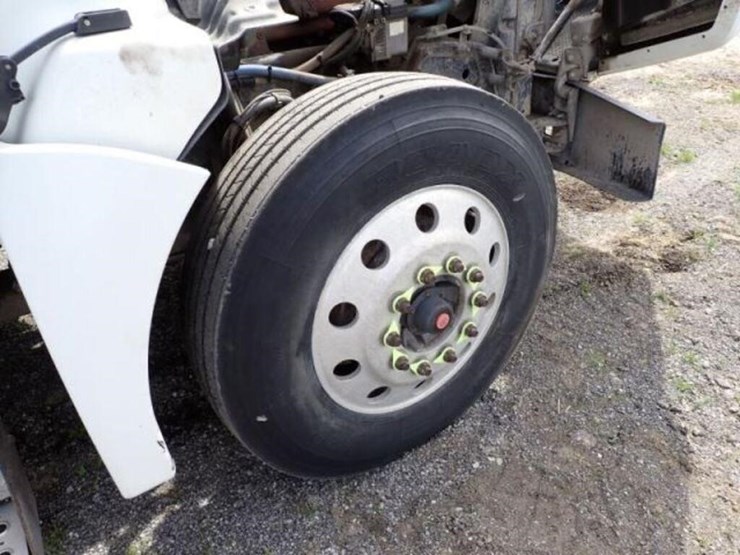 2016-kenworth-t880-image-38