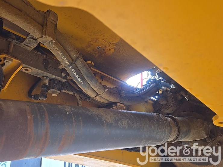 2020-volvo-a25g-image-30