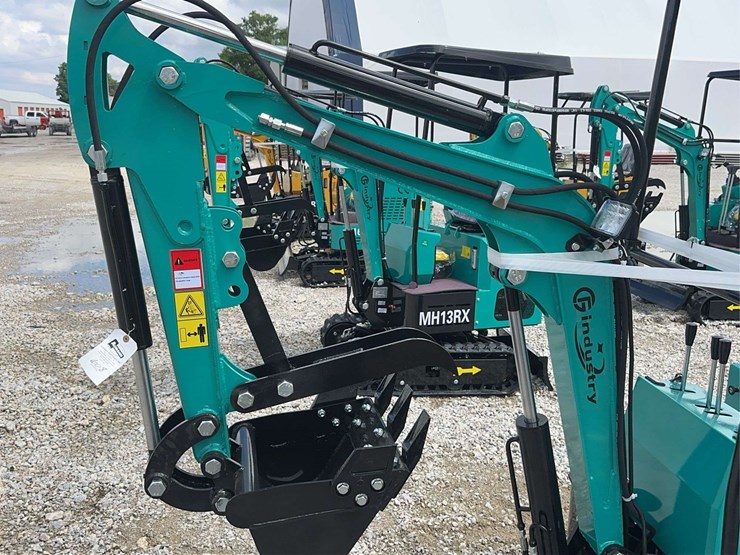 gindustry-cfg-industrial-mh13rx-mini-excavator-image-2