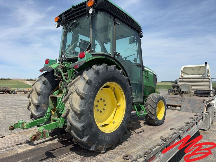 2017-john-deere-5090gn-image-4