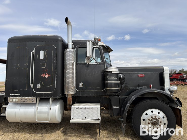 1983-peterbilt-359-image-14