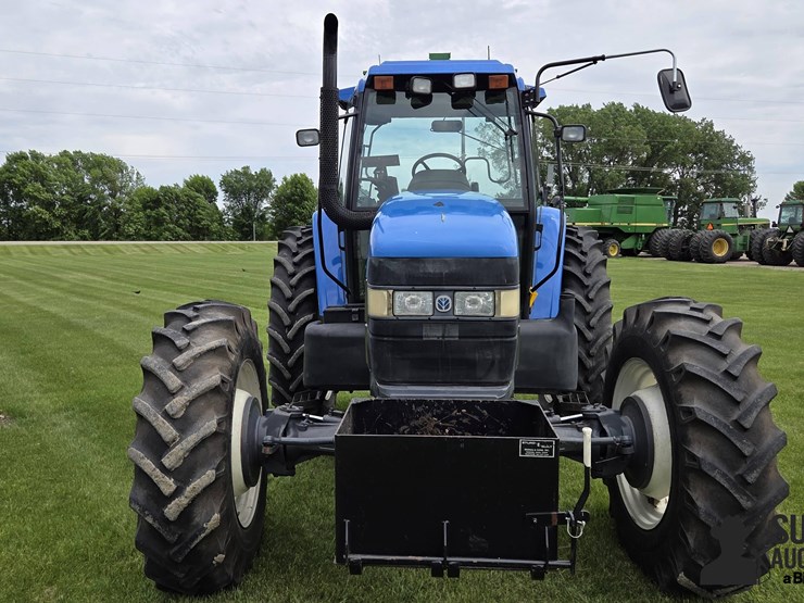 new-holland-tm165-image-2
