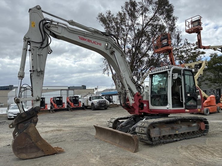 2019-takeuchi-tb2150-image-1