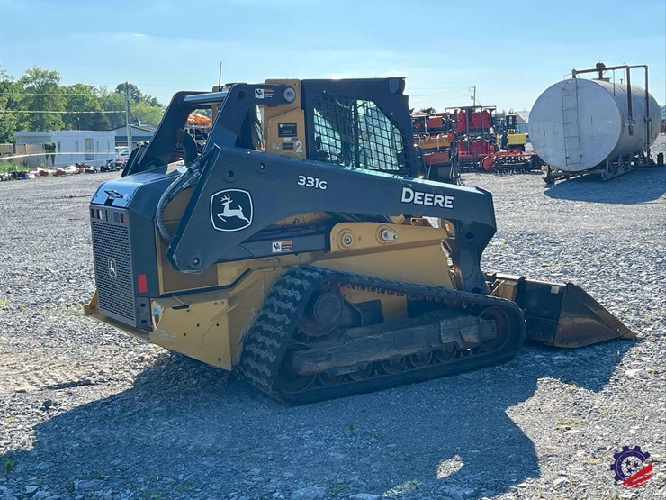 2020-deere-331g-image-4