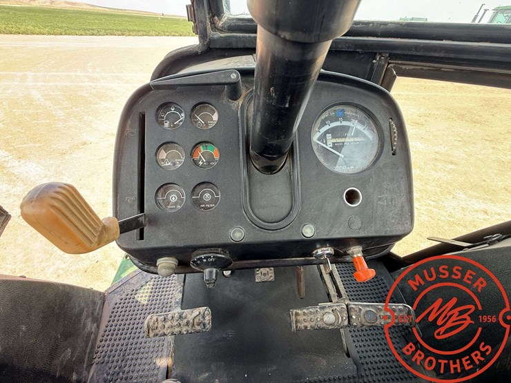 1975-john-deere-4030-image-17