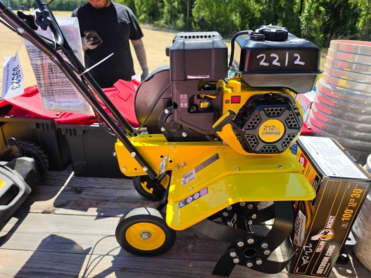 2212---champion-front-tine-tiller-image-3