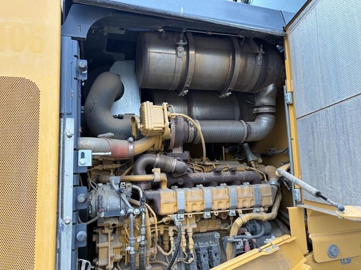 2020-deere-624l-image-30
