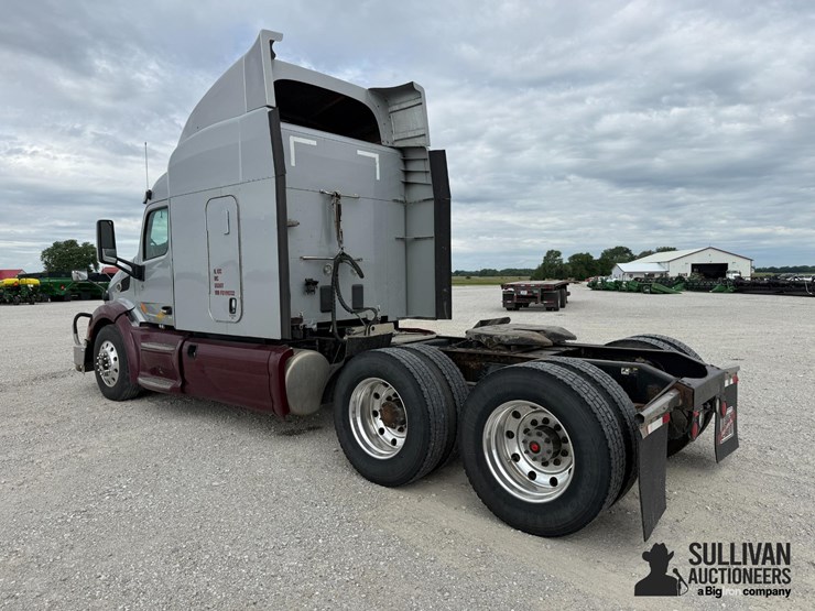 2015-peterbilt-579-image-7