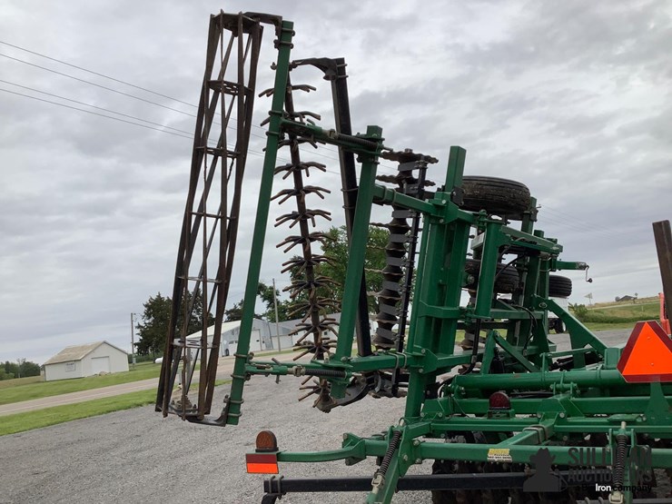 great-plains-2400tm-image-17