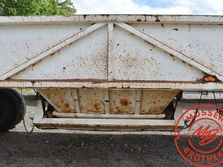 1980-clement-dump-trailer-image-26