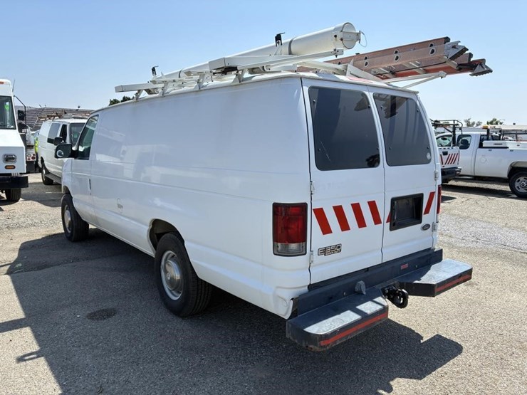 2002-ford-e350-sd-image-4