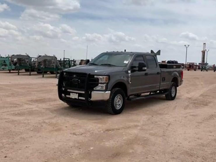 2022-ford-f250-image-1
