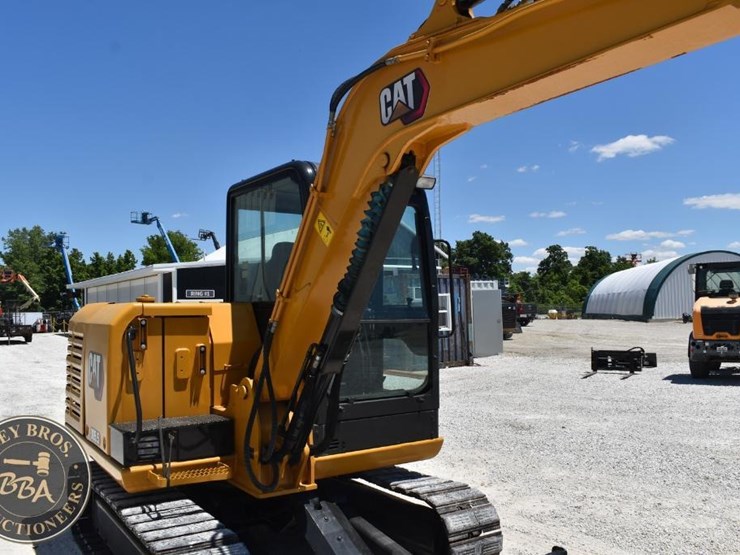 2021-caterpillar-305.5e2-image-14