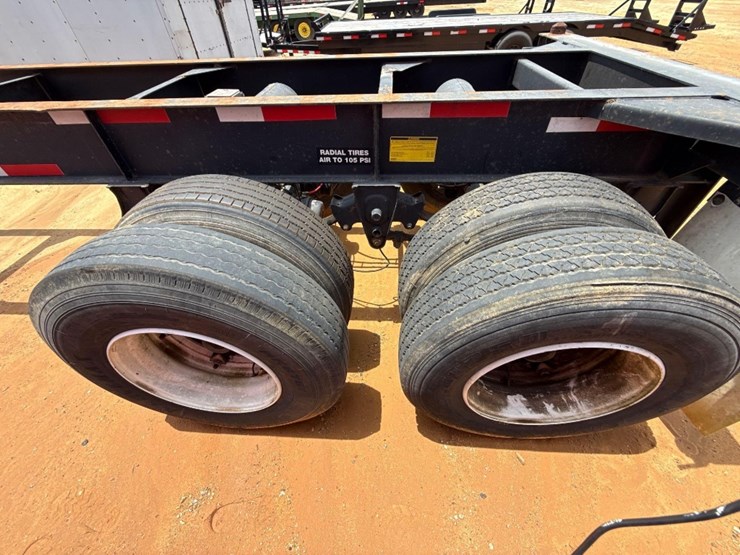 2000-hyundai-container-chassis-image-8