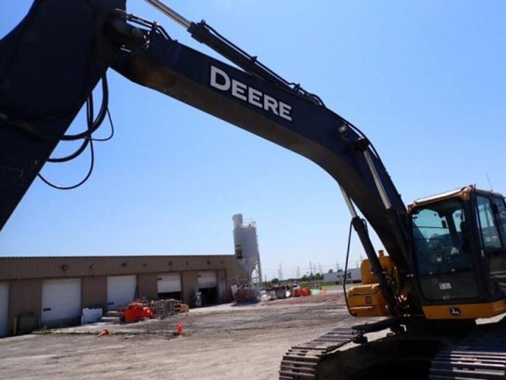 2012-deere-290g-lc-image-27