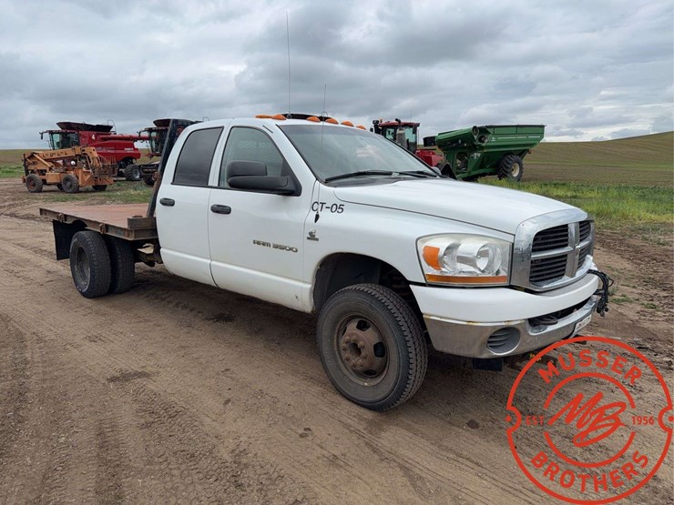 2006-dodge-ram-3500-image-1