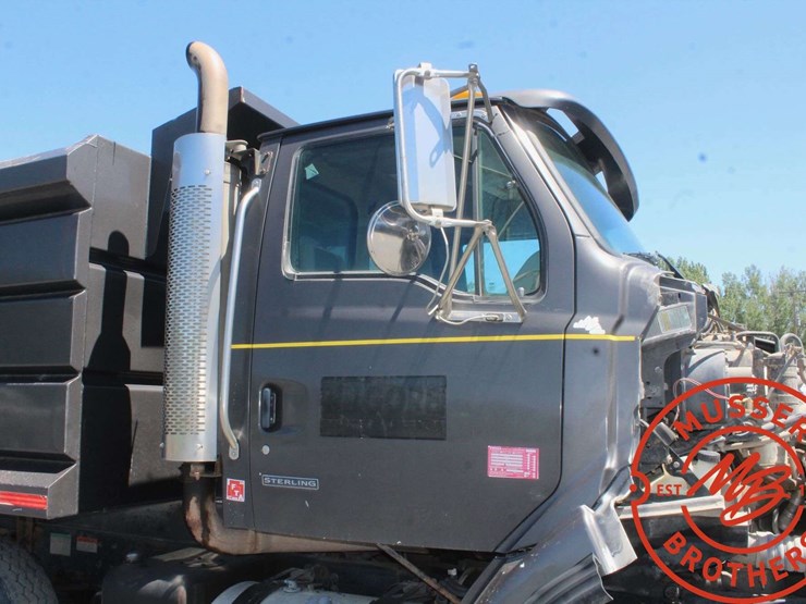2006-sterling-l9500-image-22