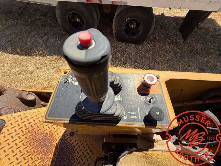 caterpillar-cp-323c-image-13
