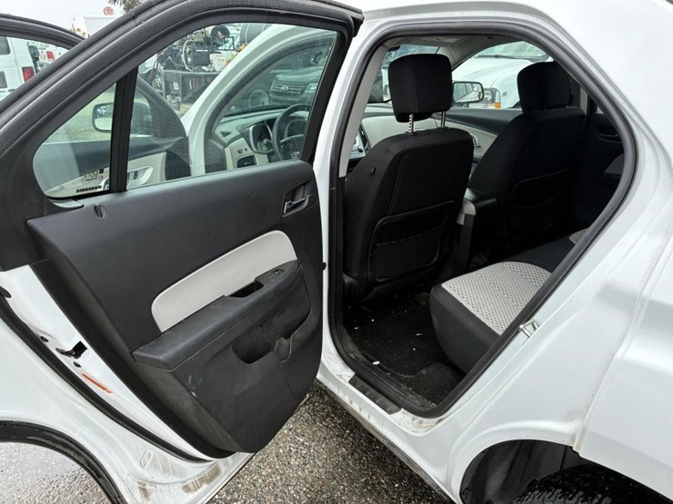 2014-chevrolet-equinox-image-13
