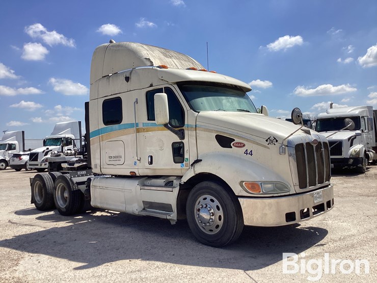 2003-peterbilt-387-image-3
