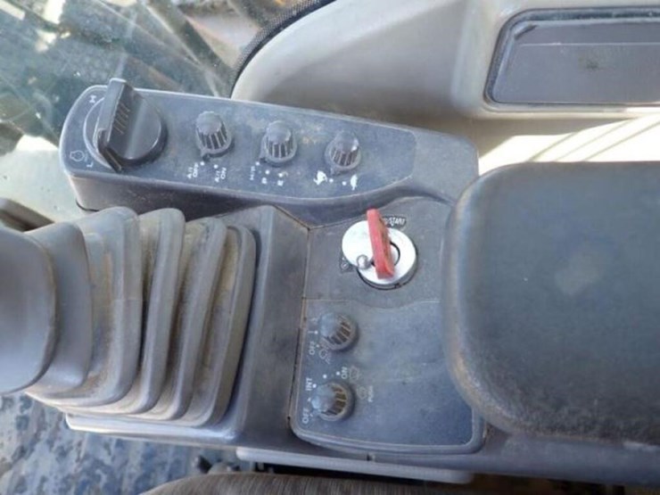 2009-deere-350d-lc-image-13