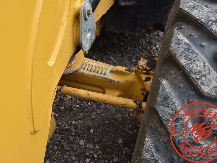 2016-caterpillar-420f2-it-image-56