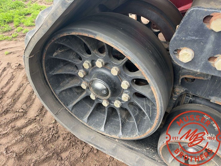 2014-case-ih-550-image-26