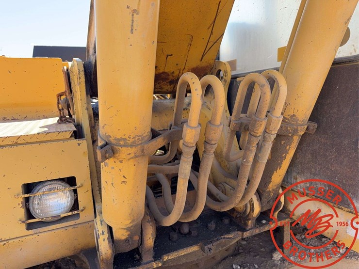 caterpillar-el200b-image-16