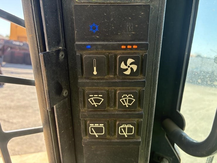 2019-gehl-rt165-image-20
