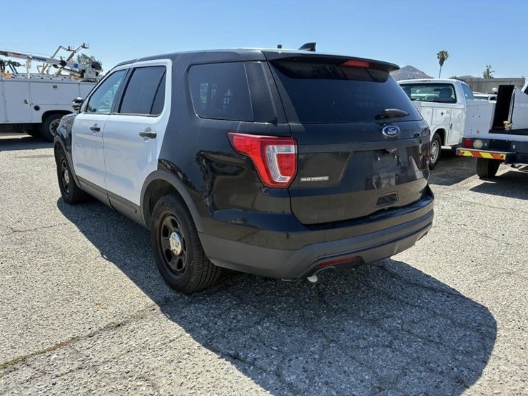 2017-ford-explorer-police-interceptor-image-4
